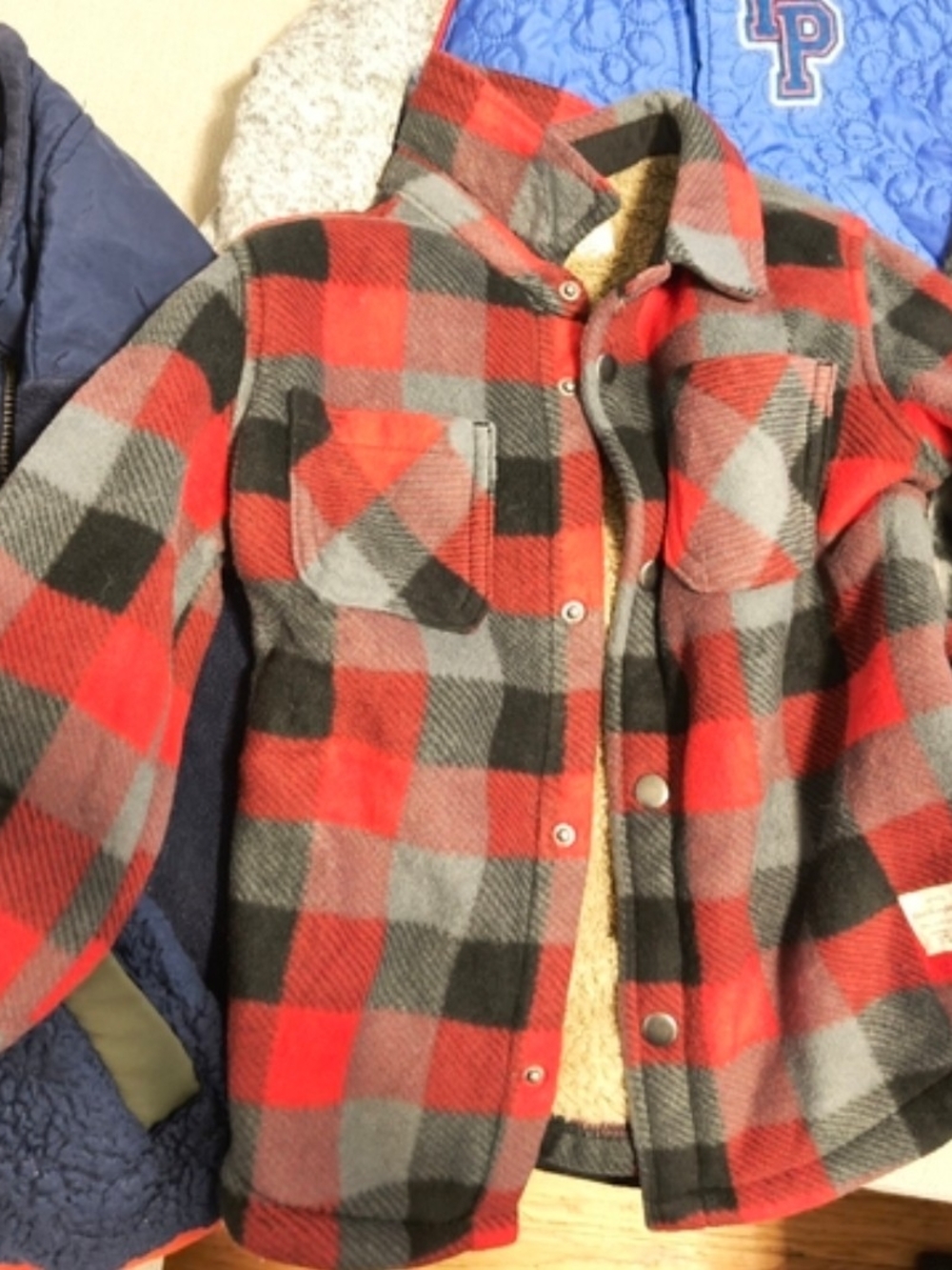 Kids Red & Gray Plaid Sherpa-Lined Jacket Size 5/6